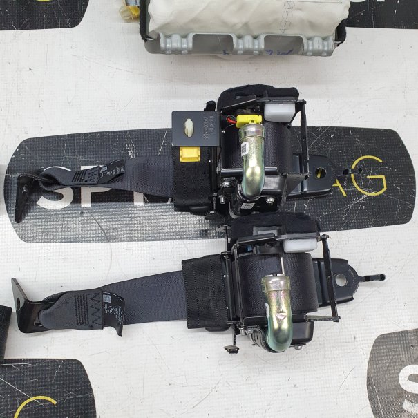 MAZDA 6 DASHBOARD AIRBAG KIT SEAT BELTS