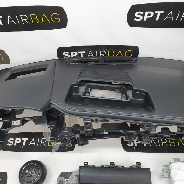 CX30 DASHBOARD AIRBAG SET VEILIGHEIDSRIEMEN