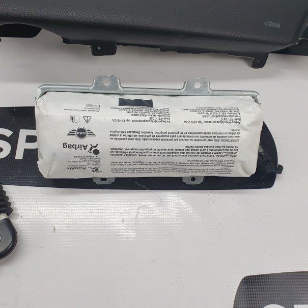 MINI MINI R56 DASHBOARD AIRBAG KIT SEAT BELTS...