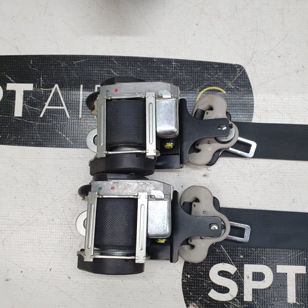 PULSAR ARMATURENBRETT AIRBAG KIT SICHERHEITSGURTE