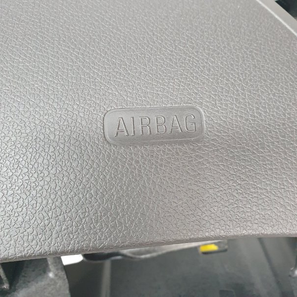 CORSA E KONSOLA DESKA ROZDZIELCZA AIRBAG...
