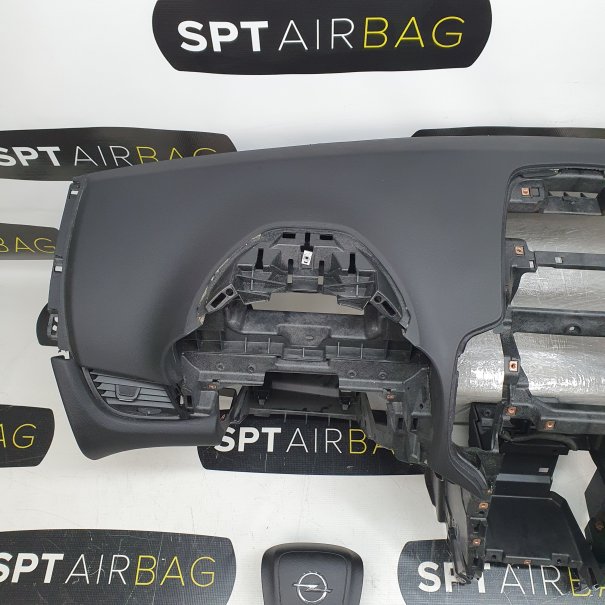 ZAFIRA C DASHBOARD AIRBAG KIT SEAT BELTS...