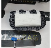 208 I 1 DASHBOARD AIRBAG KIT SEAT BELTS