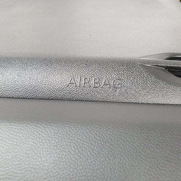 208 ARMATURENBRETT AIRBAG KIT SICHERHEITSGURTE