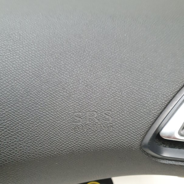 308 T9 DASHBOARD AIRBAG SET VEILIGHEIDSRIEMEN