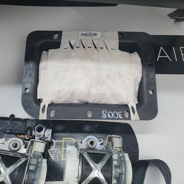 3008 ARMATURENBRETT AIRBAG KIT SICHERHEITSGURTE