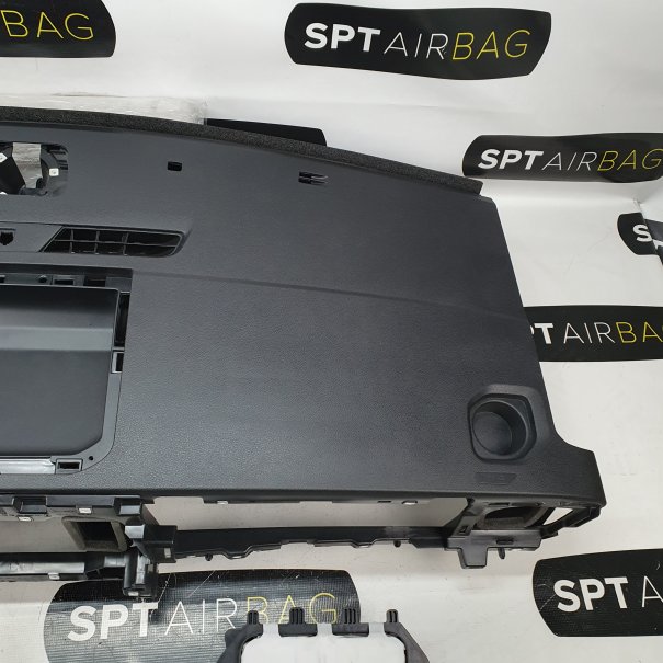 TRAVELLER HEAD UP ARMATURENBRETT AIRBAG KIT...