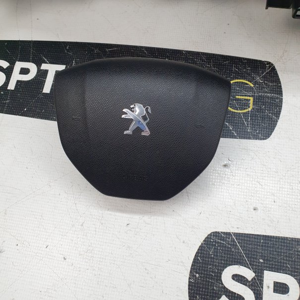 TRAVELLER HEAD UP DASHBOARD AIRBAG SET...