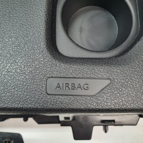 TRAVELLER DASHBOARD AIRBAG KIT SEAT BELTS