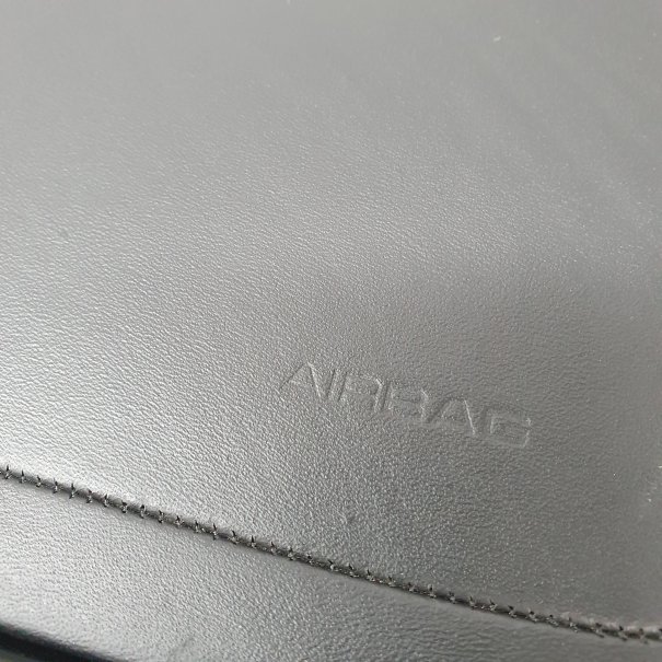 MACAN DASHBOARD AIRBAG KIT SEAT BELTS