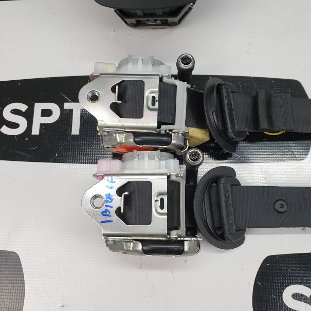 ARONA ARMATURENBRETT AIRBAG KIT SICHERHEITSGURTE