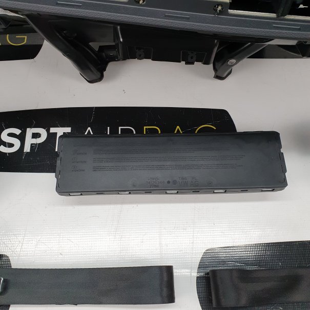 ATECA CUPRA ARMATURENBRETT AIRBAG KIT...