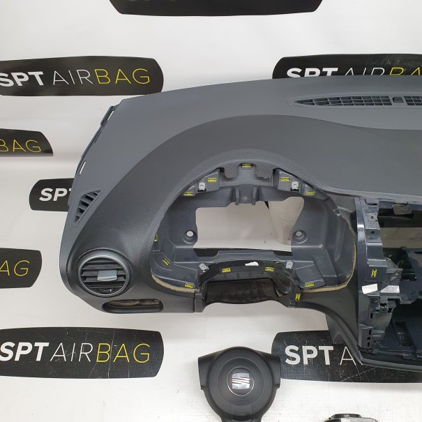 LEON II 2 DASHBOARD AIRBAG KIT SEAT BELTS