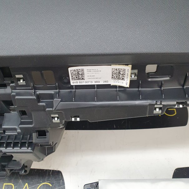 FABIA IV 4 DASHBOARD AIRBAG SET...