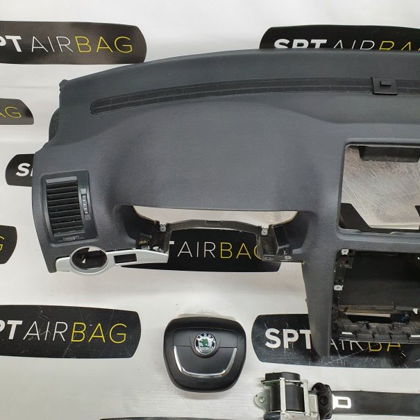 OCTAVIA II 2 LIFT ARMATURENBRETT AIRBAG KIT...