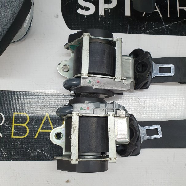 OCTAVIA II 2 VRS ARMATURENBRETT AIRBAG KIT...