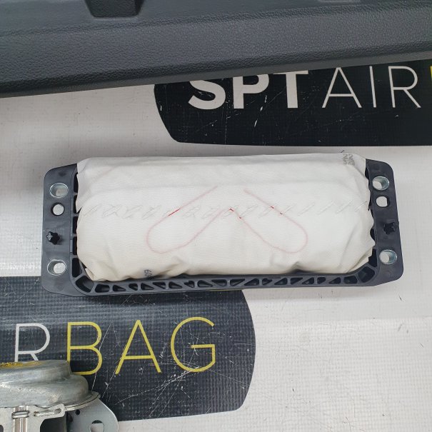 OCTAVIA IV 4 HEAD UP CONSOLE DASHBOARD AIRBAG...