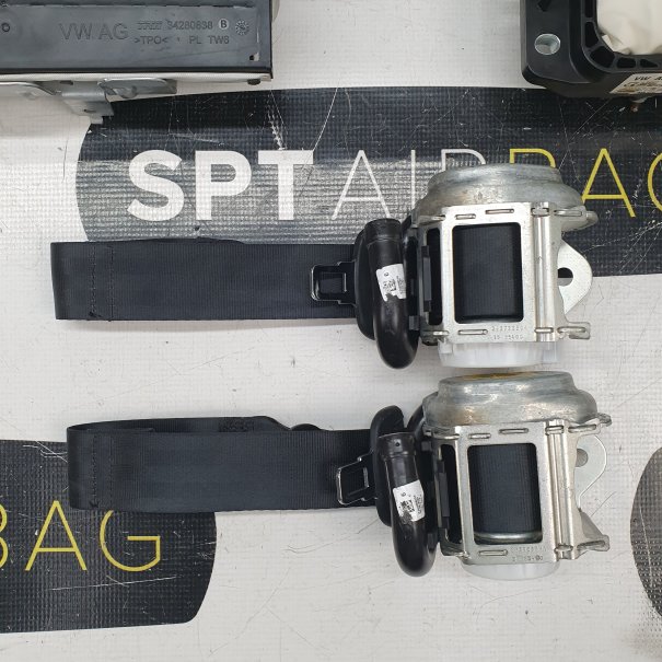 OCTAVIA IV 4 ARMATURENBRETT AIRBAG KIT...
