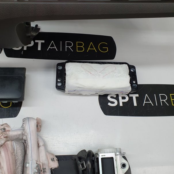 SUPERB III 3 DASHBOARD AIRBAG KIT SEAT BELTS...