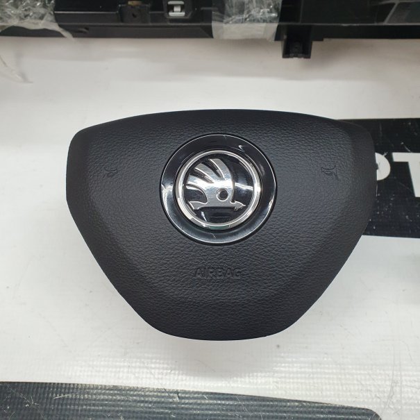 KAROQ CRUSCOTTO AIRBAG SET CINTURE DI SICUREZZA