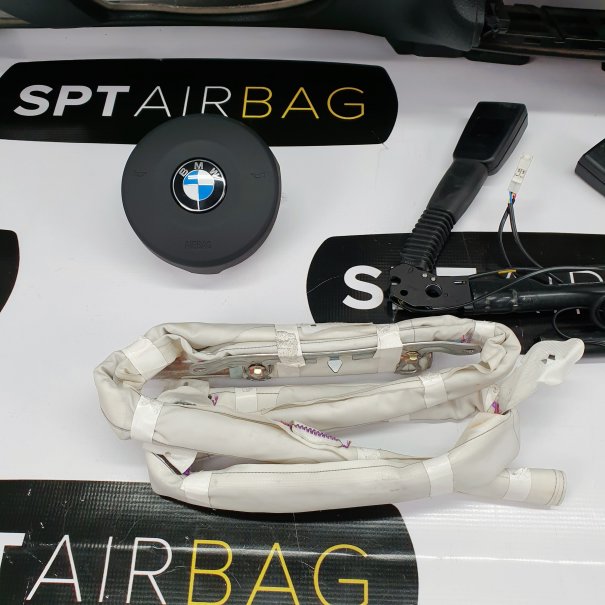 F30 F31 F34 KONSOLA DESKA ROZDZIELCZA AIRBAG...