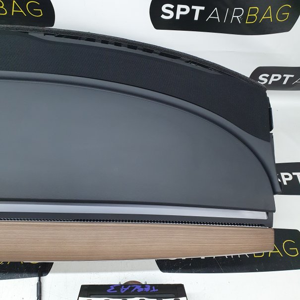 TESLA MODEL 3 KONSOLE ARMATURENBRETT AIRBAGS...