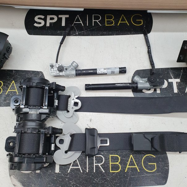 TESLA MODEL 3 KONSOLE ARMATURENBRETT AIRBAGS...