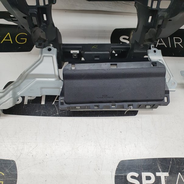 LAND CRUISER 150 KONSOLE ARMATURENBRETT AIRBAG