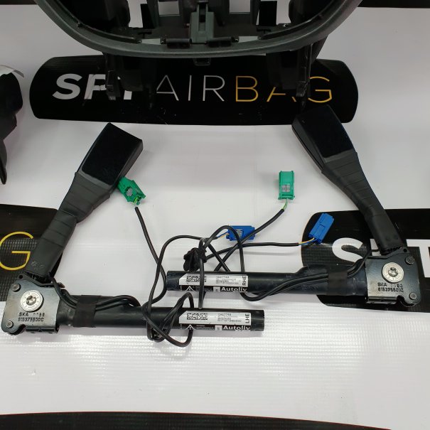 CORSA E DASHBOARD AIRBAG KIT TENSIONERS