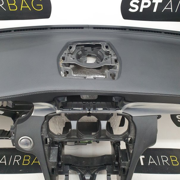 C KLASA W205 AUTOMAT DASHBOARD AIRBAG