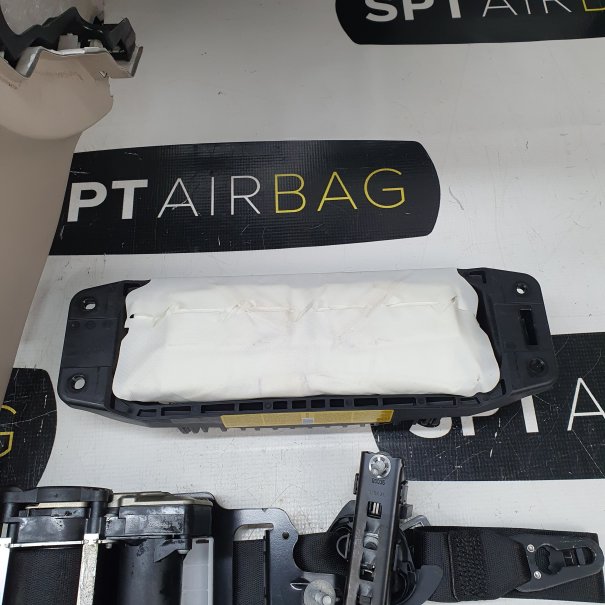 C KLASA W205 ARMATURENBRETT AIRBAG KIT...