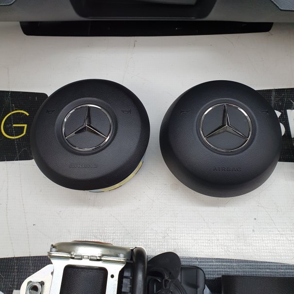 A KLASA W177 CLA W118 ARMATURENBRETT AIRBAG KIT...