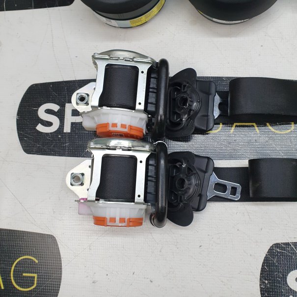 A KLASA W177 CLA W118 TABLEAU DE BORD AIRBAG...