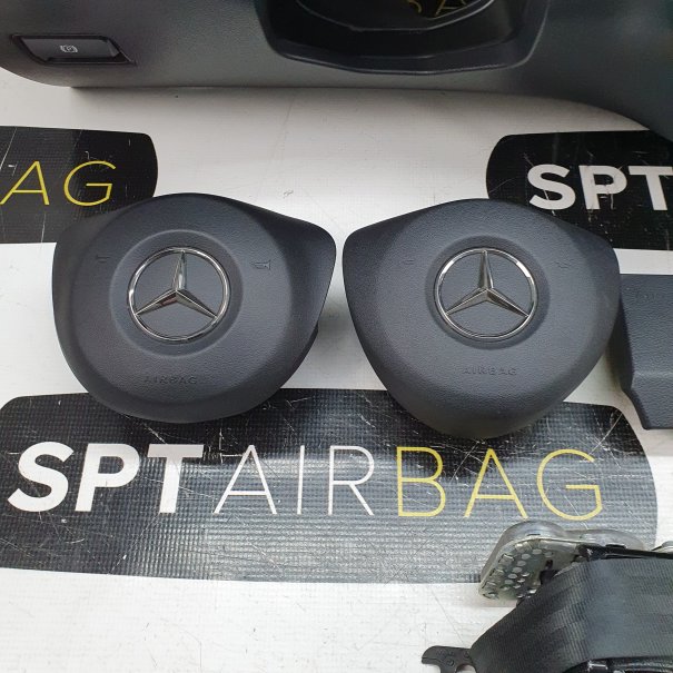 B KLASA W246 LIFT KONSOLA DESKA ROZDZIELCZA...