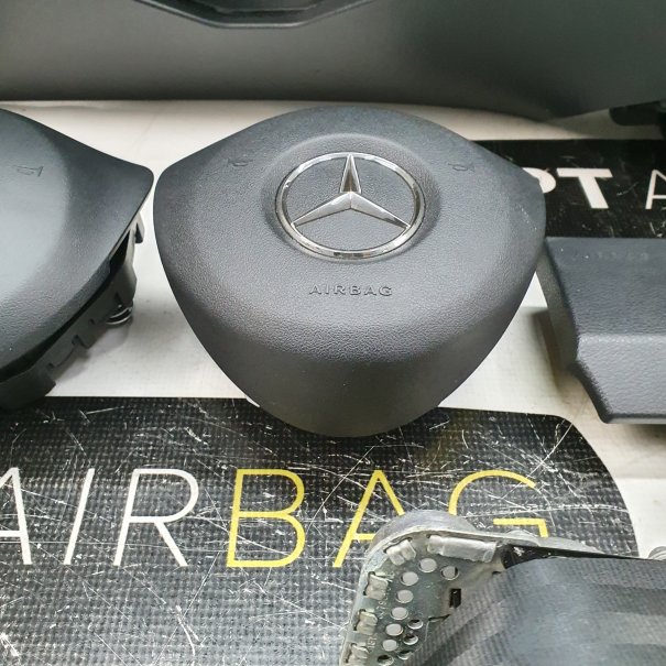 B KLASA W246 LIFT KONSOLA DESKA ROZDZIELCZA...