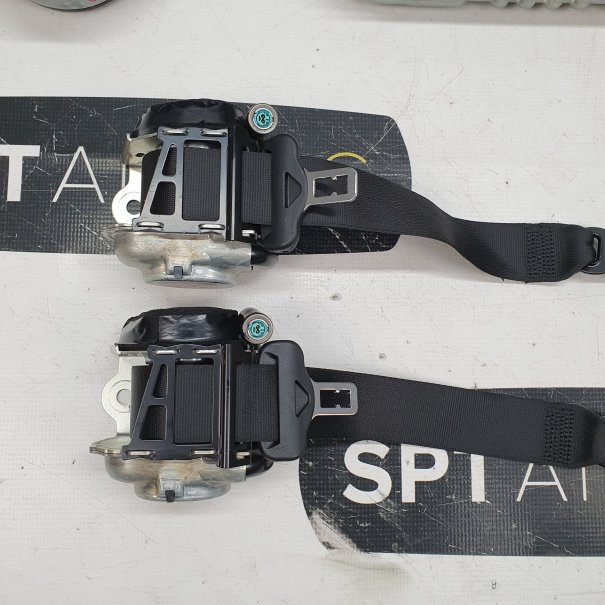 GLB X247 DASHBOARD AIRBAG SET VEILIGHEIDSRIEMEN