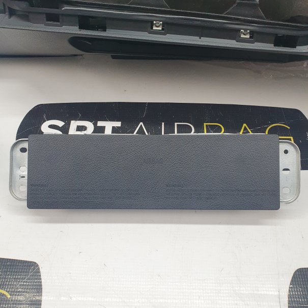 A KLASA W177 ARMATURENBRETT AIRBAG KIT...