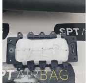 A KLASA W177 DASHBOARD AIRBAG SET VEILIGHEIDSRIEMEN