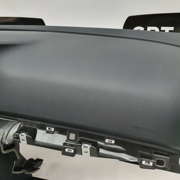 E KLASA W238 KONSOLA DESKA ROZDZIELCZA AIRBAG...