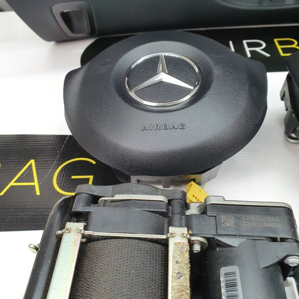 E KLASA W238 ARMATURENBRETT AIRBAG KIT...