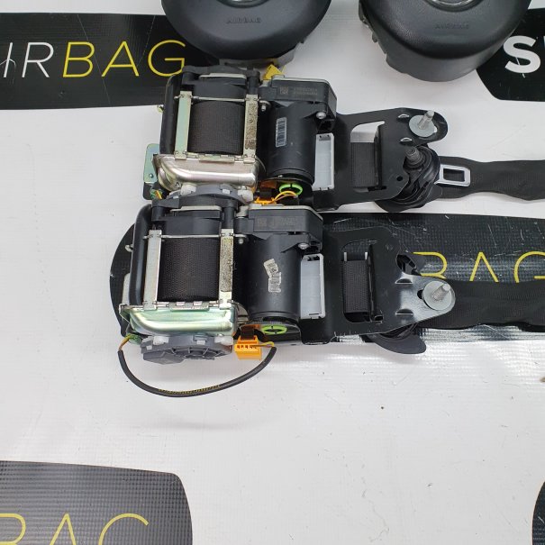 E KLASA W238 CONSOLE DASHBOARD AIRBAG SET...