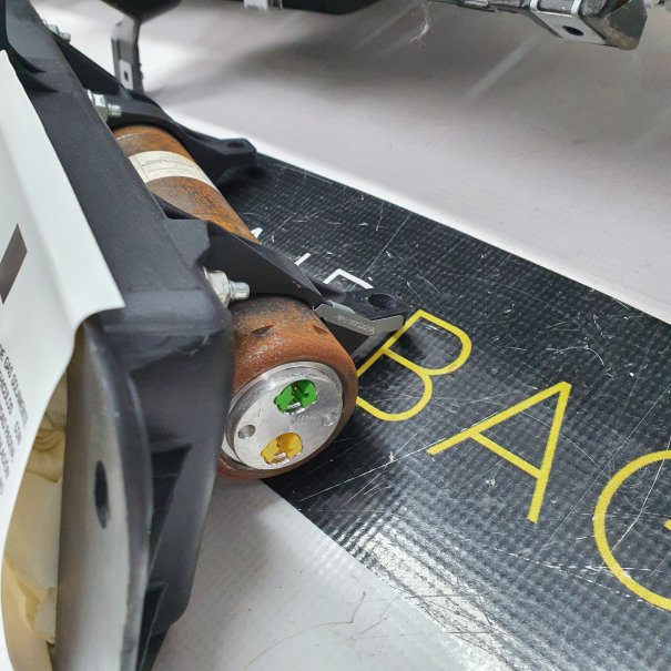 CLS W219 TABLEAU DE BORD AIRBAG