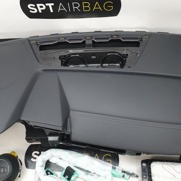 A3 8Y CRUSCOTTO AIRBAG SET CINTURE DI SICUREZZA...