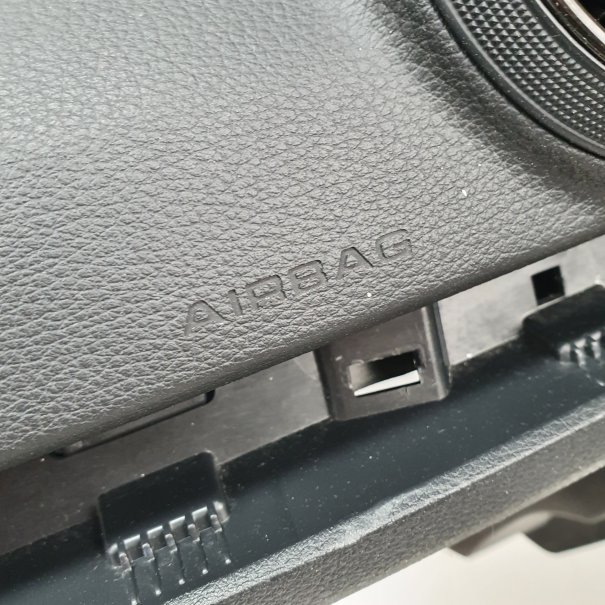 Q2 KONSOLA DESKA ROZDZIELCZA AIRBAG PODUSZKI PASY