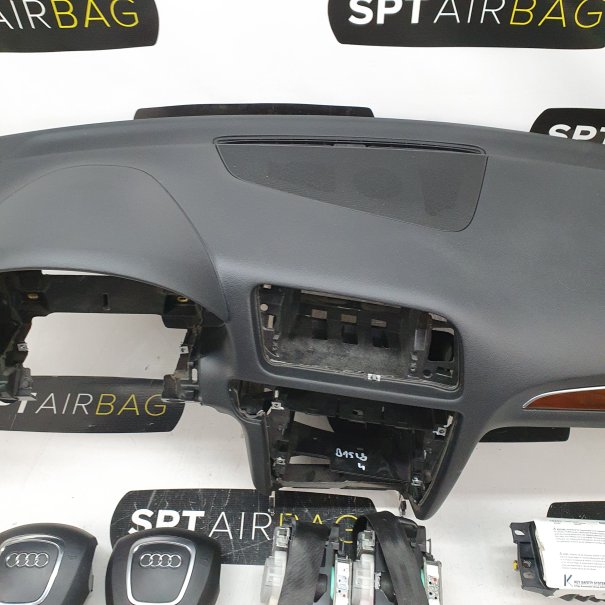 Q5 8R DASHBOARD AIRBAG SET REEKS ZITBANDEN