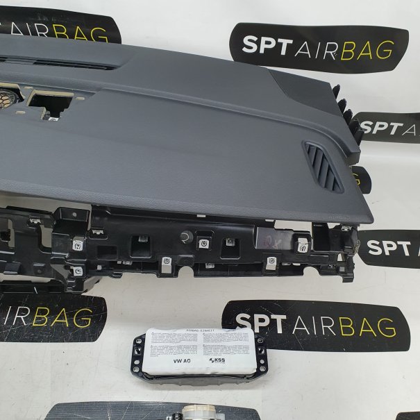 Q8 4M8 DASHBOARD AIRBAG SET REEKS...