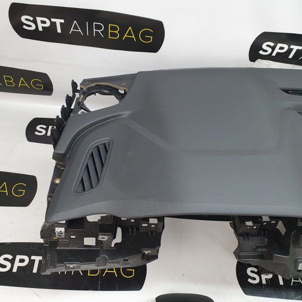 Q8 ARMATURENBRETT AIRBAG KIT SITZGURTE