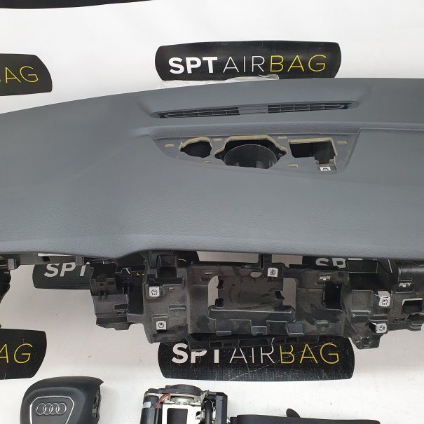 Q8 ARMATURENBRETT AIRBAG KIT SITZGURTE