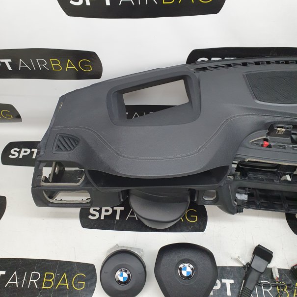 F30 LIFT ARMATURENBRETT AIRBAG KIT GURTSTRAFFERN