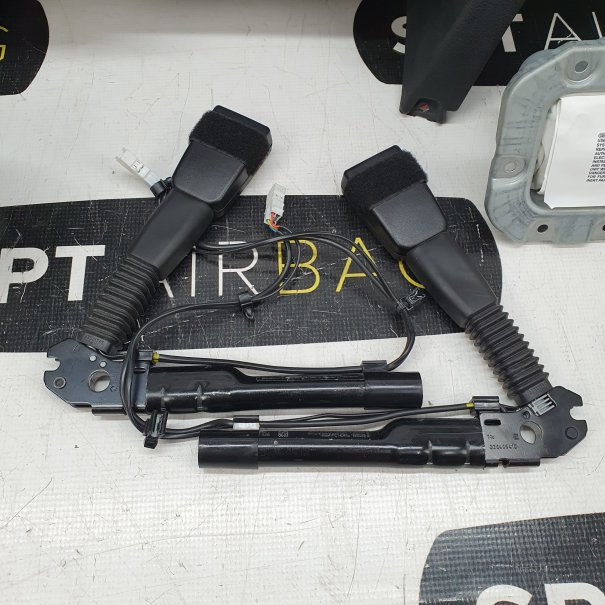 F30 LIFT DASHBOARD AIRBAG SET REEKS SPANNER